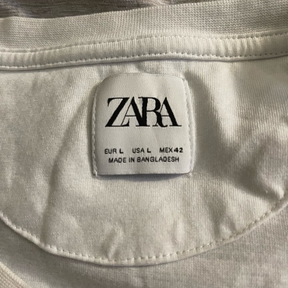 Zara t-shirt with pocket - Picture 4 of 7